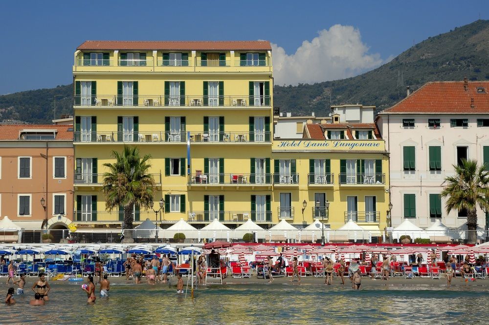 Hotel Danio Lungomare Alassio Bagian luar foto